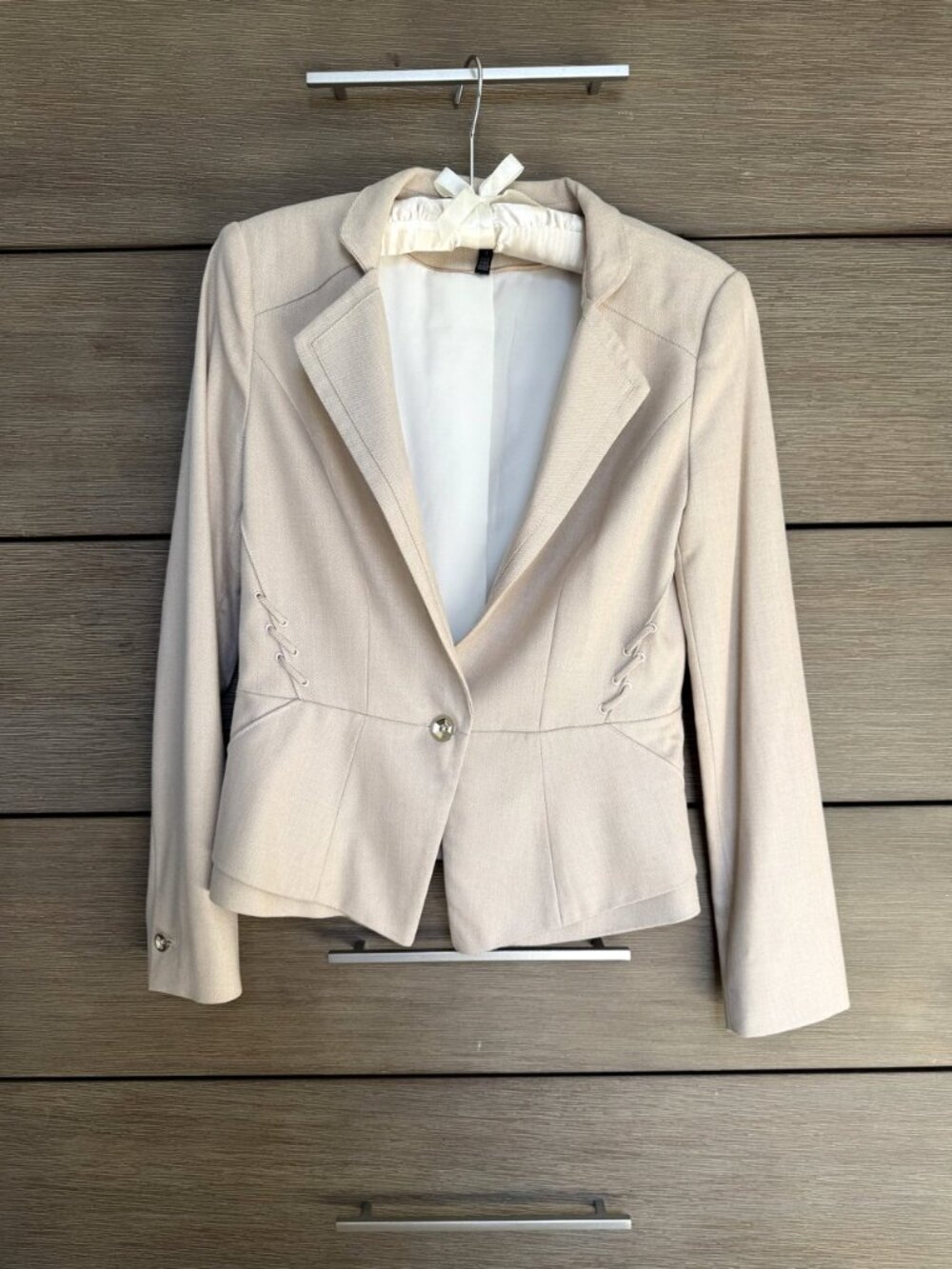 NWOT White House Black Market Beige Lace-Up Peplum Blazer Size 2